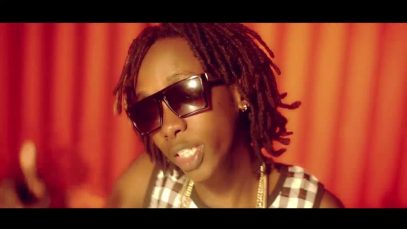 Kaako – Feffe Bussi (2015)