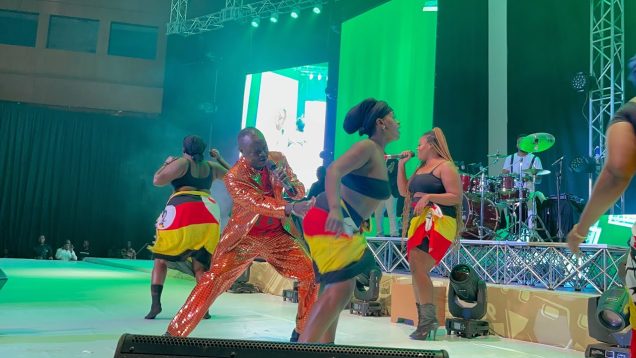 ABDUL MULASI EPIC PERFORMANCE ON STAGE TUGENDE MU KIKANDE