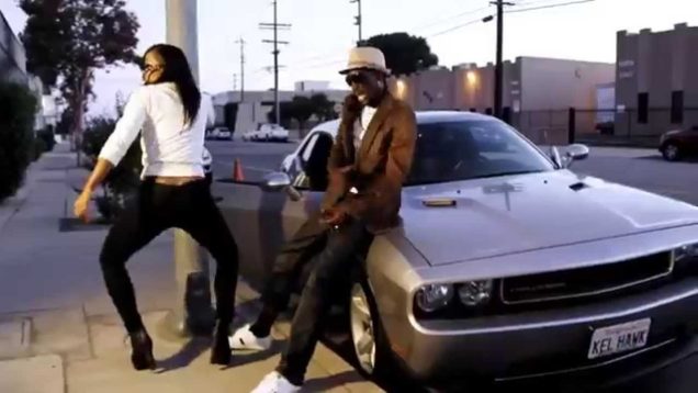 FLOSSING – VAMPINO (2013)