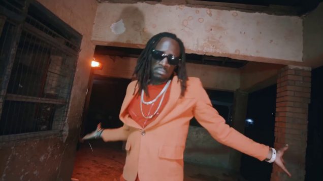 XTRA BANGO – VAMPINO (2019)