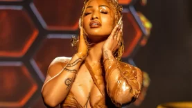 Shenseea – Curious (2023)